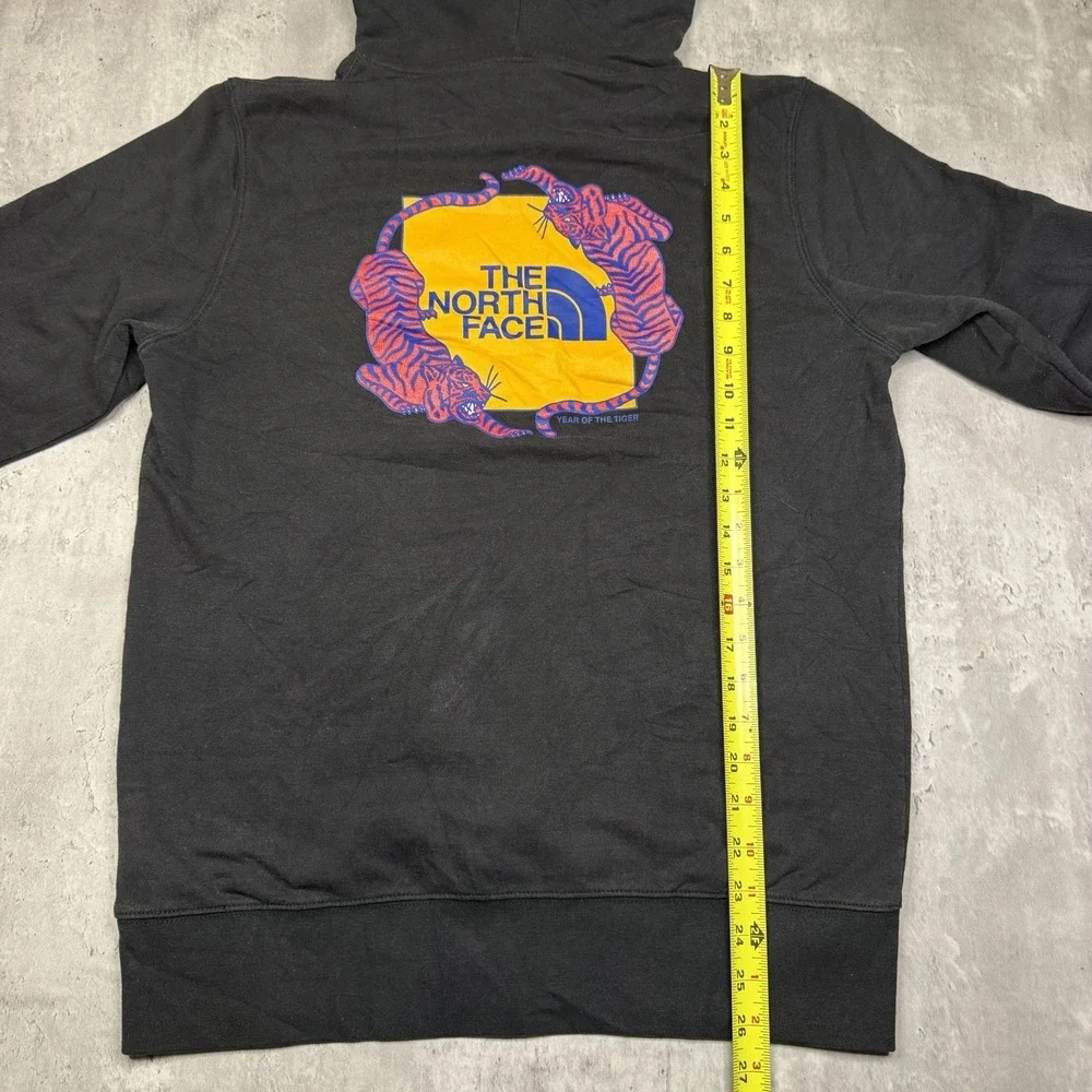 The North Face Sweater Hoodie Mens Medium Black Year Of The Tiger Back Graphic